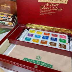 Daler Rowney Artists Watercolour Half Pan Deluxe Wooden Box Set - Small