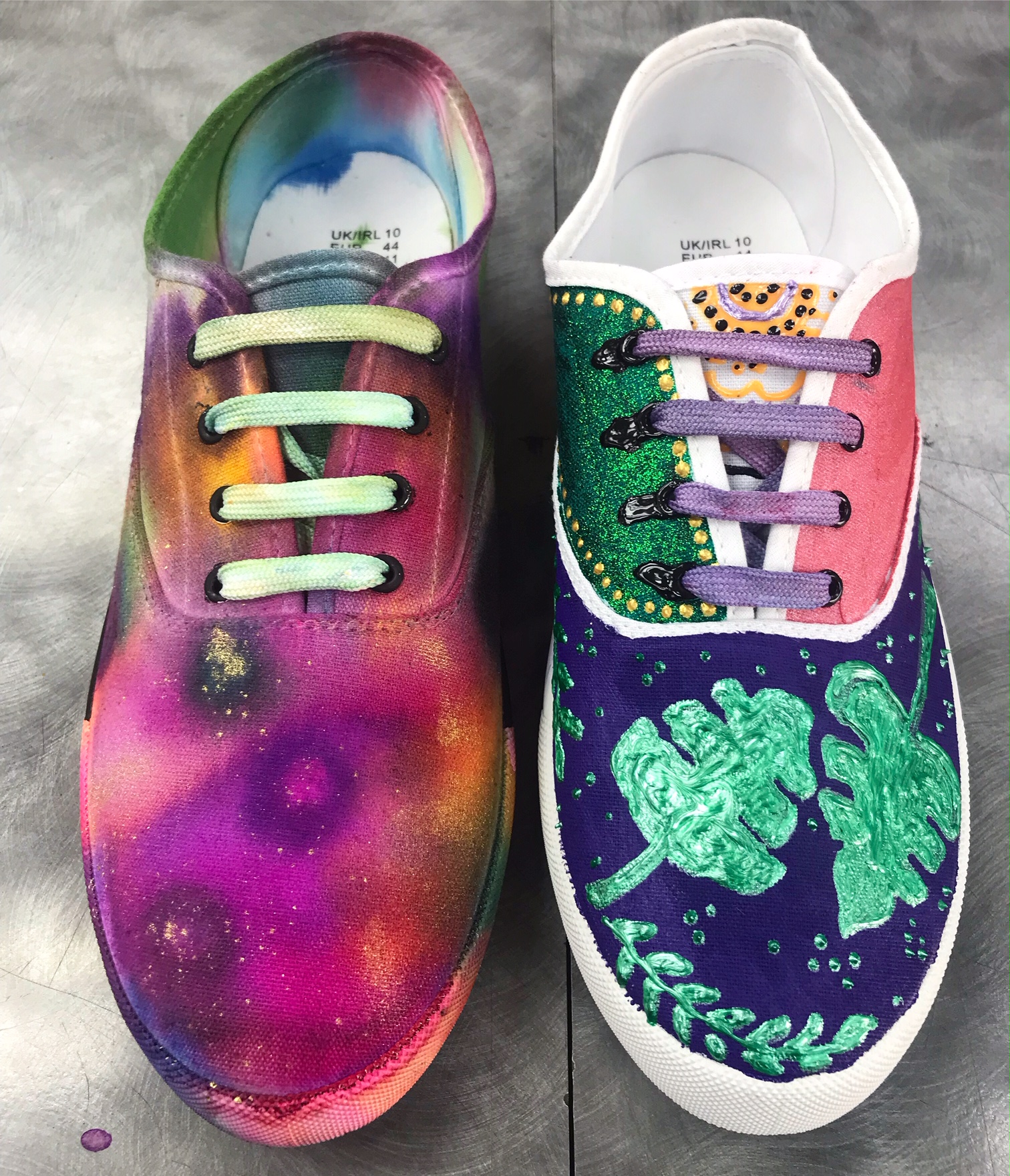 How to Decorate Canvas Shoes using Alcohol Inks, Setacolor paints and Tulip paint.